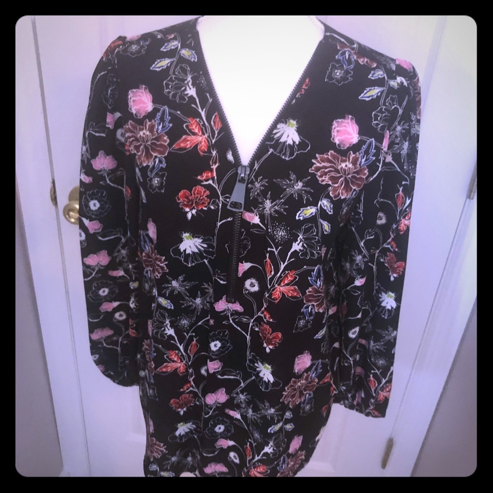 Premise studio blouse/size medium